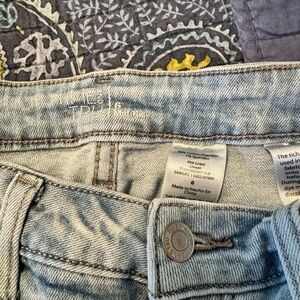 Women’s cropped jean